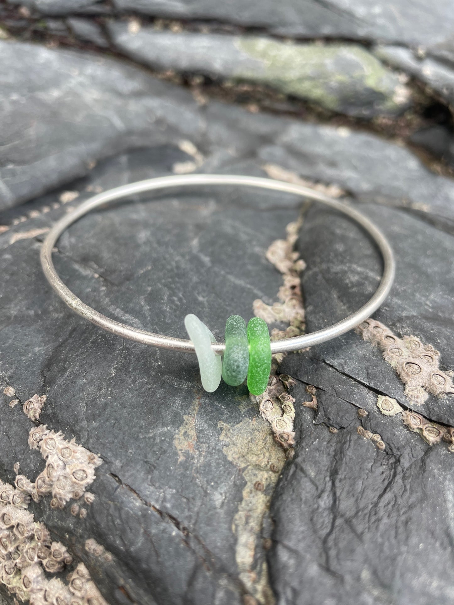 3 piece drilled sea glass bead bangle  image 1