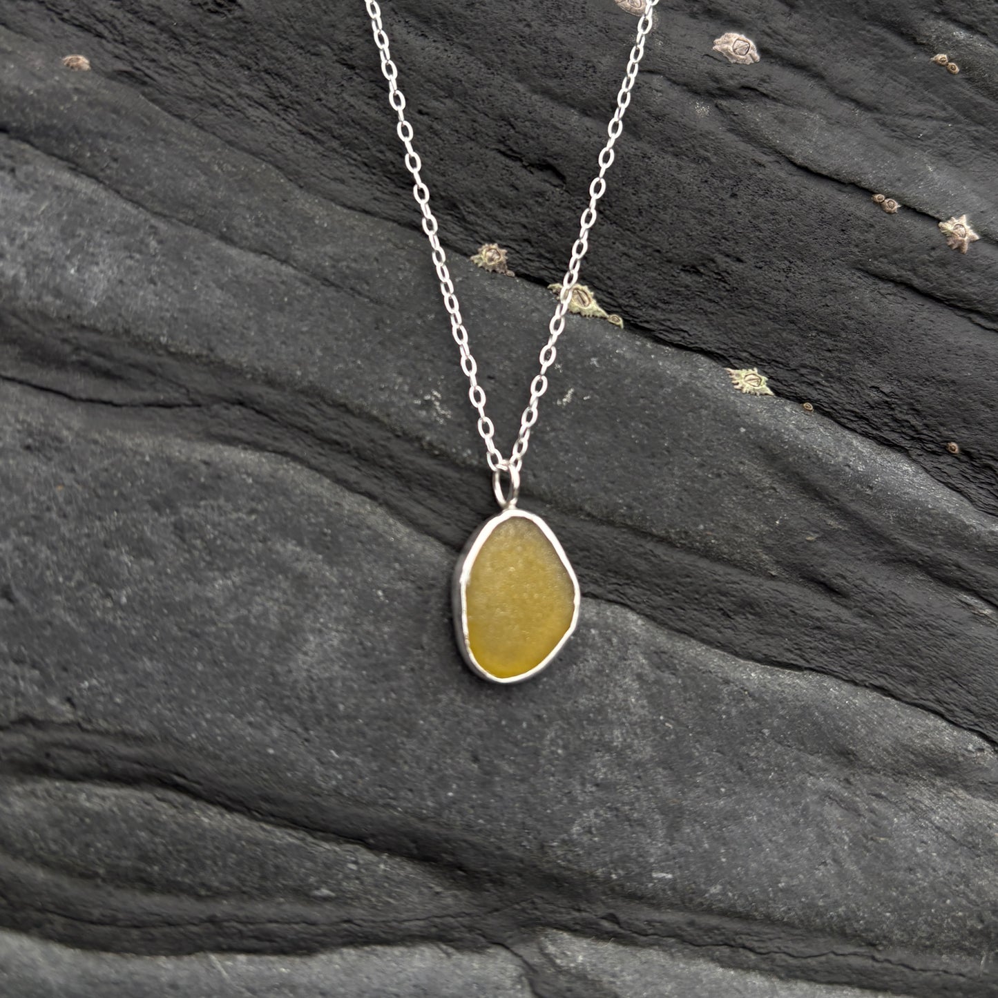 Ripple Pendant - Olive Green image 2