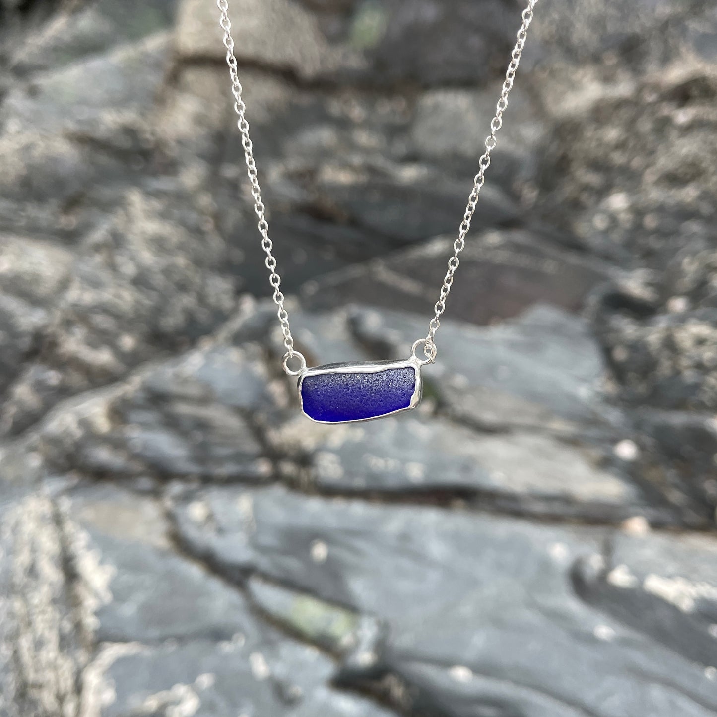 Cobalt blue bar pendant image 2