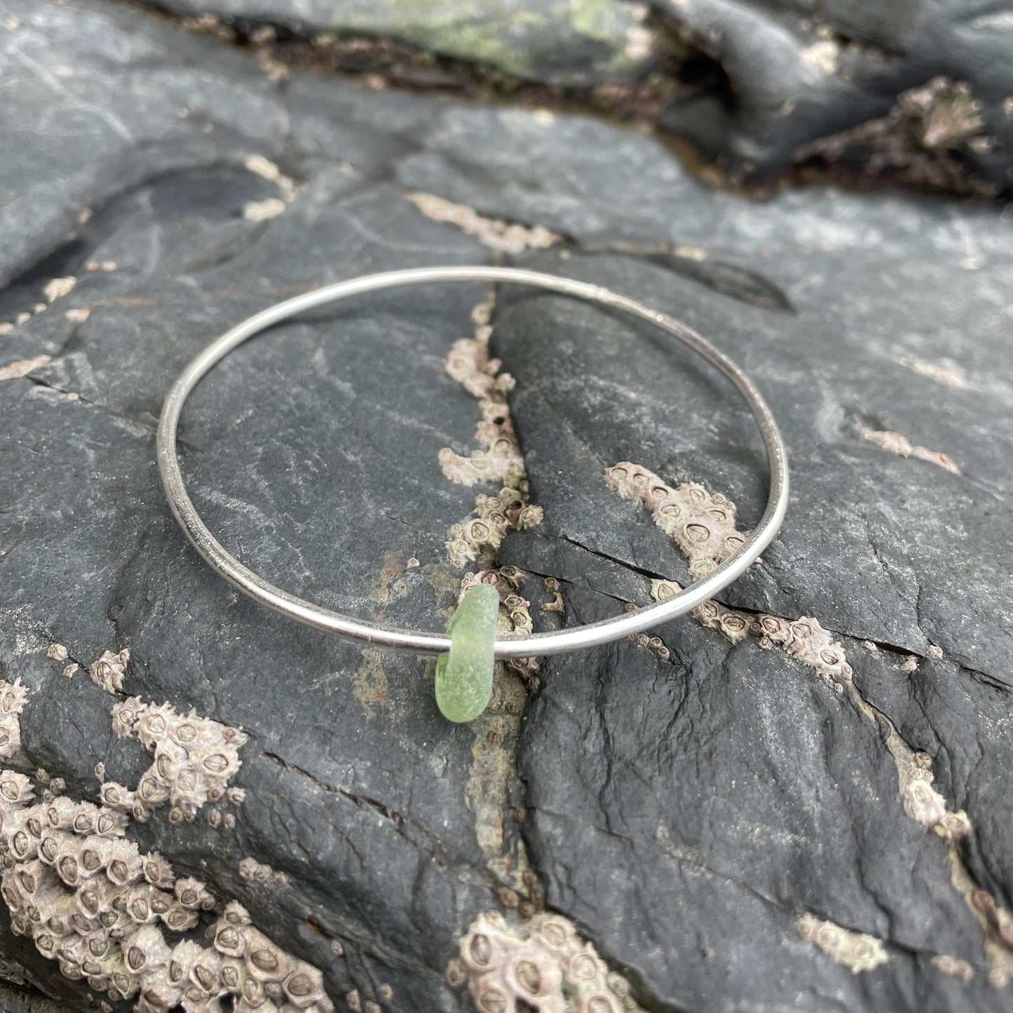 Green drilled sea glass bead bangle image 0